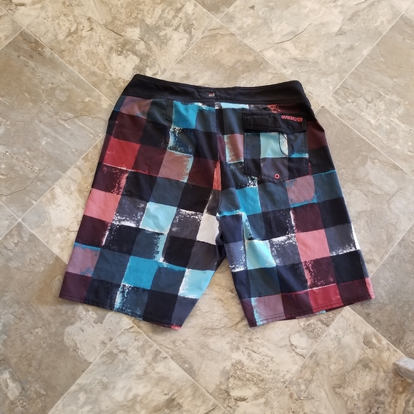 Quiksilver Cyper Board Shorts - Picture 1 of 4